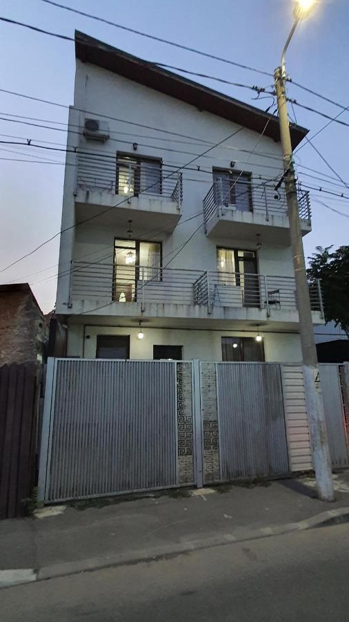 Pensiune Fundeni- Dragonul Rosu Bucharest Exterior photo